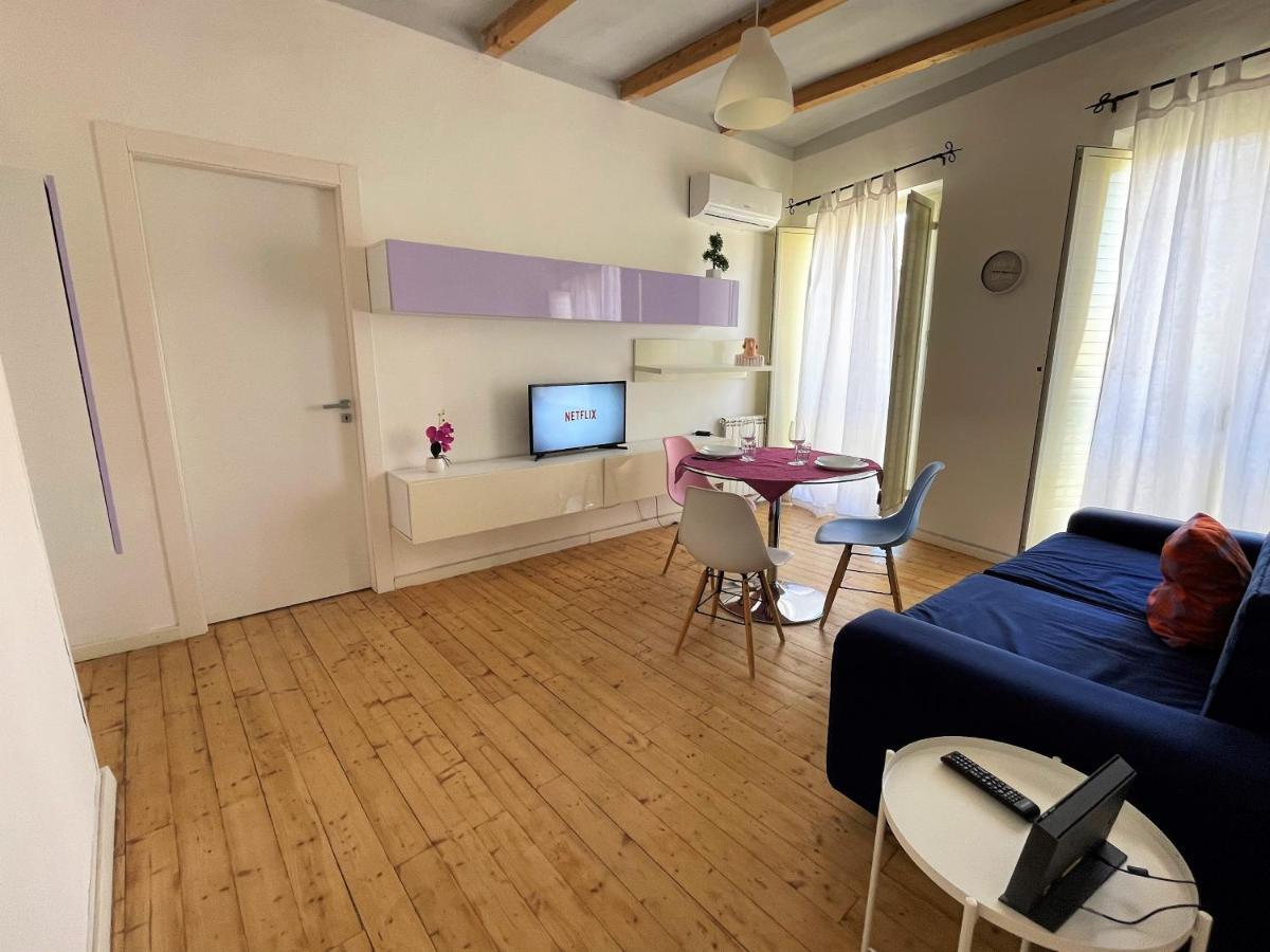 2 Apartments - Akragas Home 1 & 2 On Via Atenea City Center With View アグリジェント エクステリア 写真