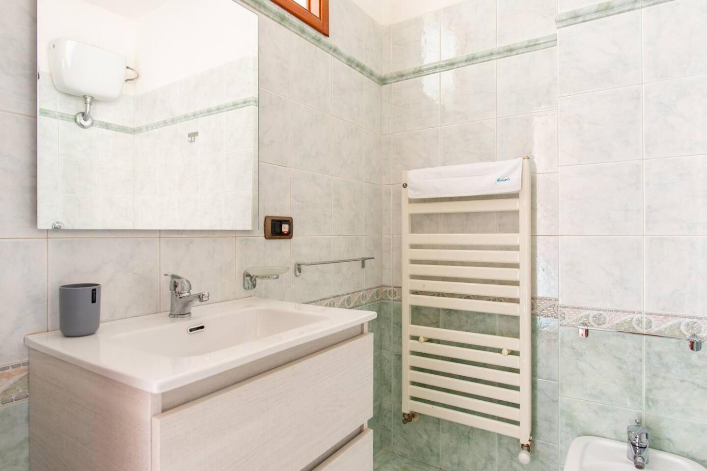 2 Apartments - Akragas Home 1 & 2 On Via Atenea City Center With View アグリジェント エクステリア 写真
